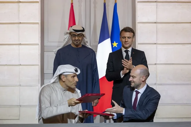 image of Emmanuel Macron and Mohamed bin Zayed Al Nahyan