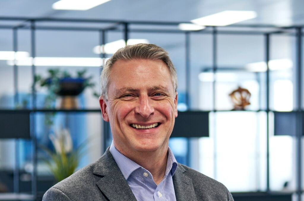 image about Graeme Hamilton