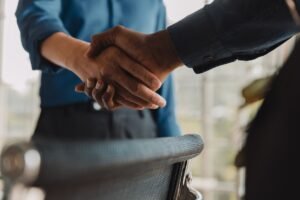 image about man shaking hands 